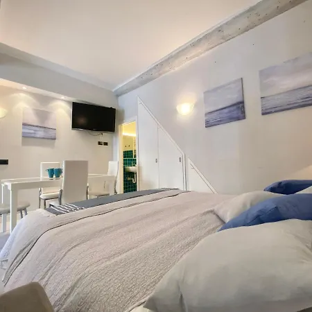 Casaviva - Lovely Mini-loft In With Ac Apartment *