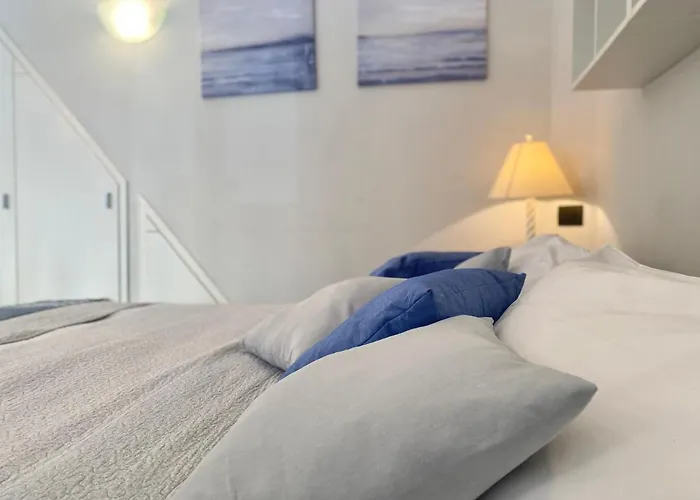 Casaviva - Lovely Mini-loft In With Ac * Camogli